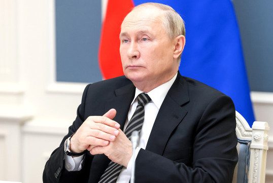 Путин отправил в отставку пять генералов МВД