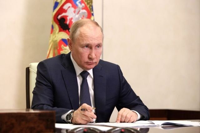 Путин обязал чиновников сообщать в прокуратуру о склонении к коррупции