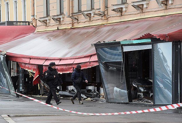 Девушку, устроившую теракт в Петербурге, посадили на 27 лет