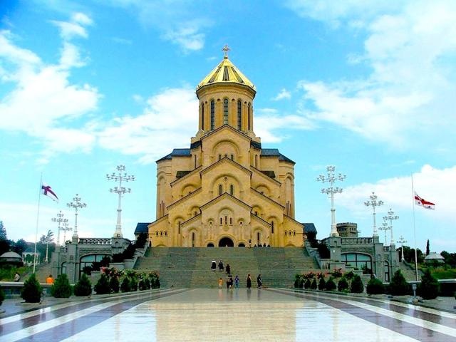 15 причин посетить обворожительный Тбилиси