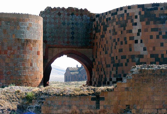 Город 1001 церкви: руины древнего Ани, в которых замерла история