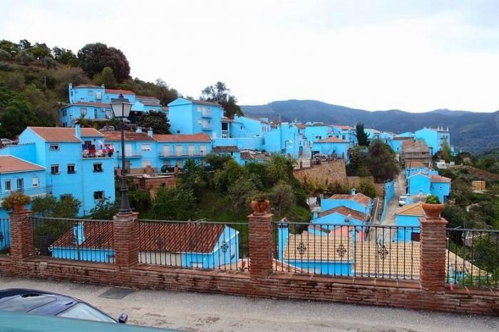 Хускар: смурф-деревня в Андалусии