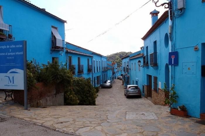 Хускар: смурф-деревня в Андалусии