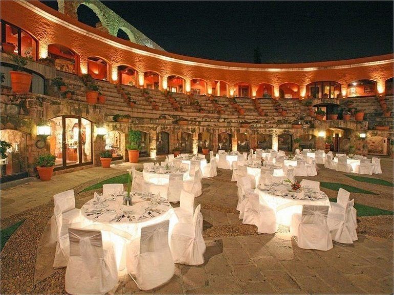 Уникальная достопримечательность Сакатекаса — отель-арена Quinta Real Zacatecas