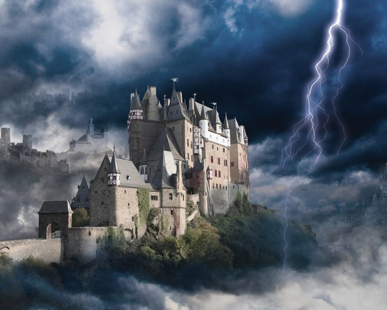 Неприступная твердыня: история замка Эльц