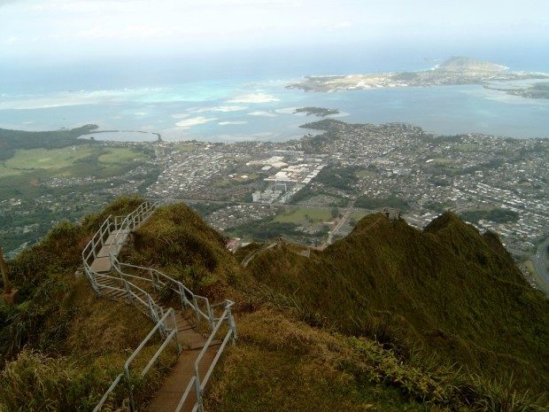 Гавайи: лестница в небо