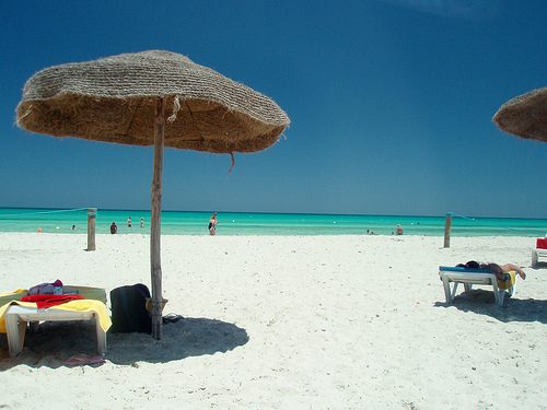 Жаркие пляжи Туниса