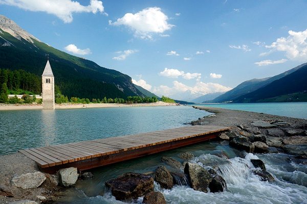 Озеро Резия — сказочный уголок в Италии