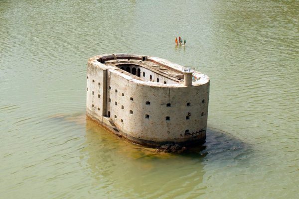 Знаменитый форт Байяр