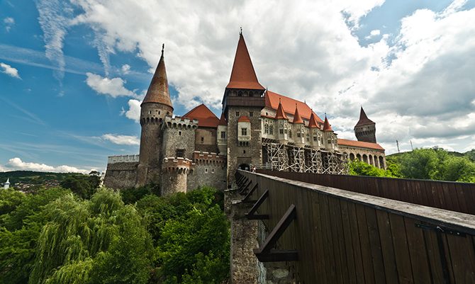 Романтичные и уникальные замки Румынии