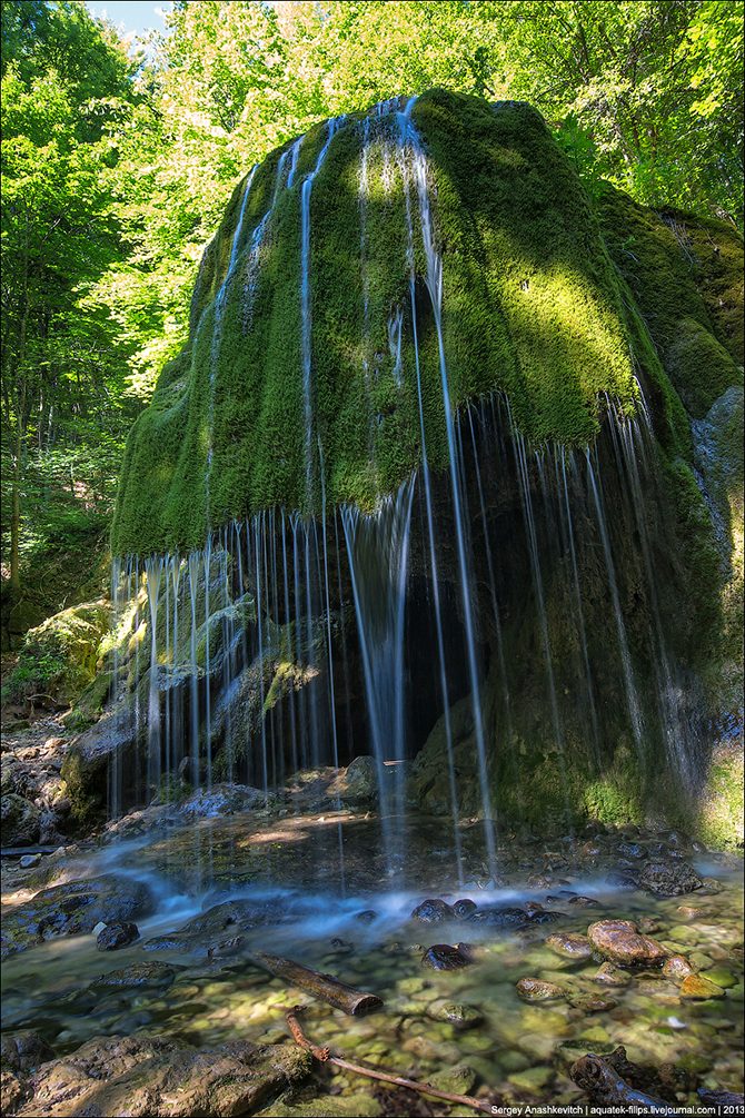 Нежный водопад Серебряные струи
