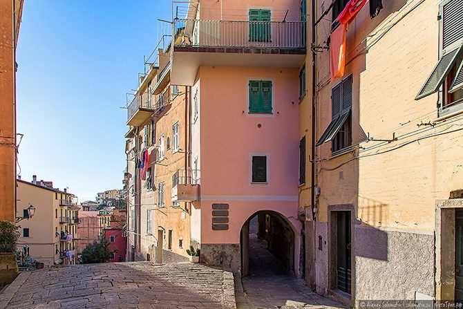 Романтичный итальянский городок Риомаджоре