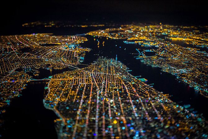 Сияние: ночной Нью-Йорк