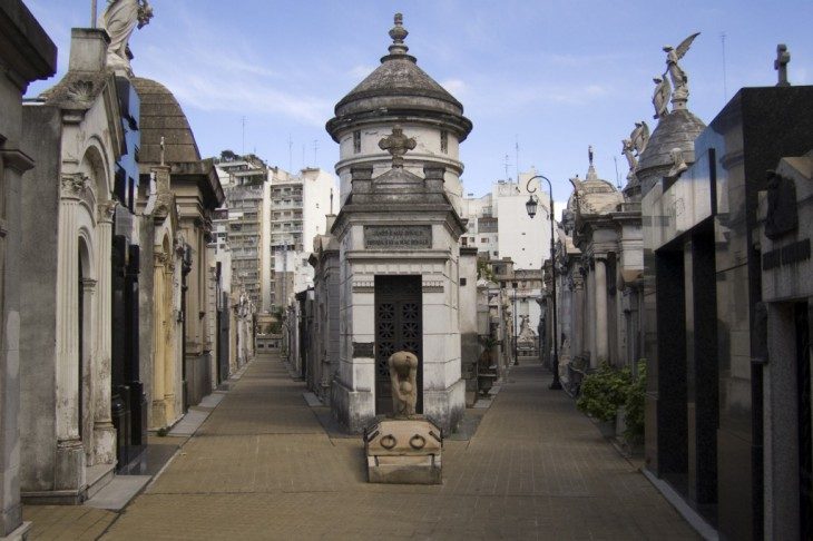 Жутко интересные кладбища мира