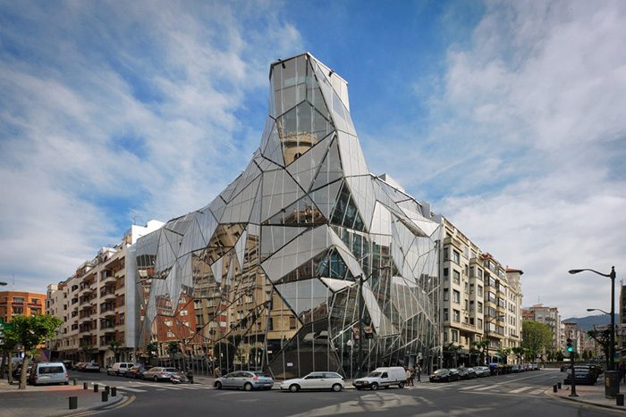 Самые фантастические стеклянные здания в мире