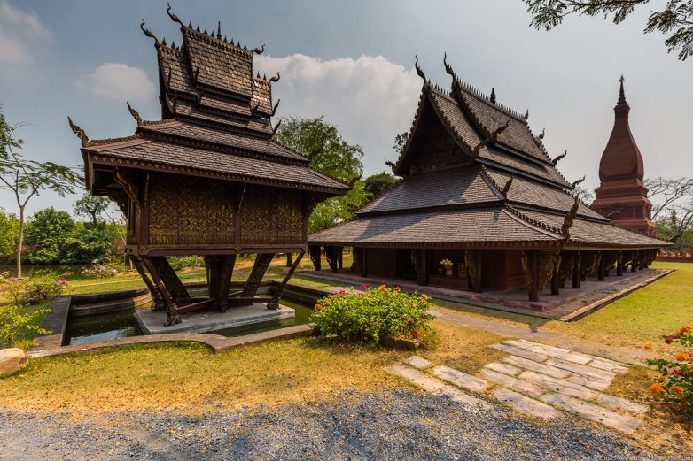 Музей под открытым небом: парк Муанг Боран