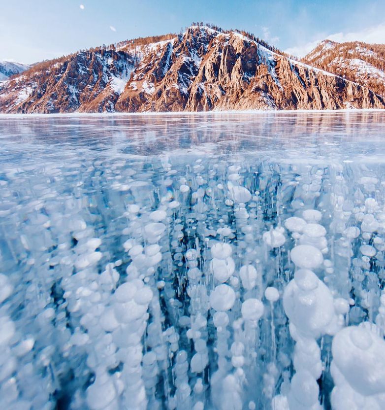 Как отдохнуть на зимнем Байкале - красившем месте России, на которое следует обратить внимание туристам
