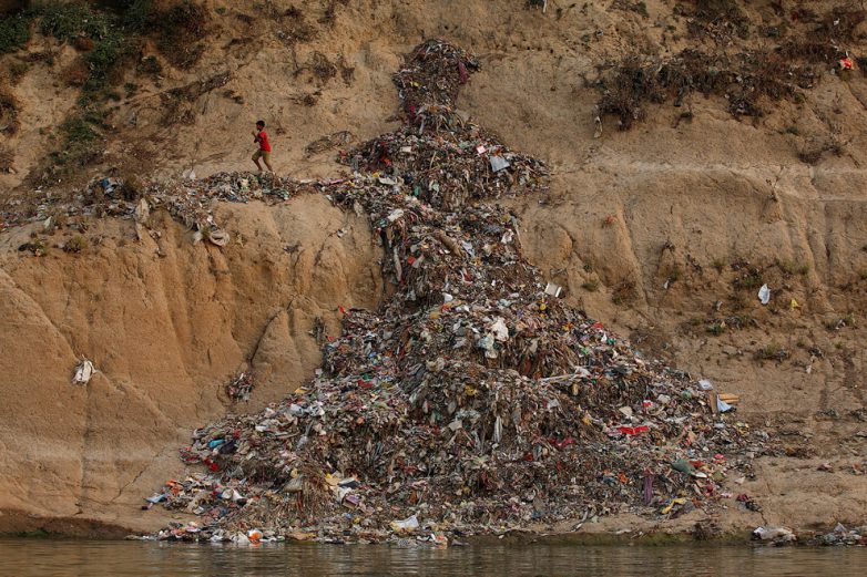 От кристальной чистоты до жуткой грязи: река Ганг
