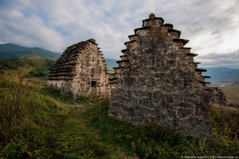 Даргавс: мрачное очарование таинственного города мёртвых в Северной Осетии