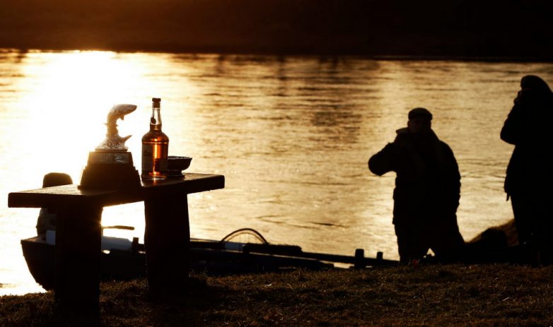 Сочные фото с церемонии открытия сезона ловли лосося в Шотландии