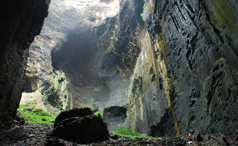 Филиал ада на земле: одна из самых отвратительных пещер мира