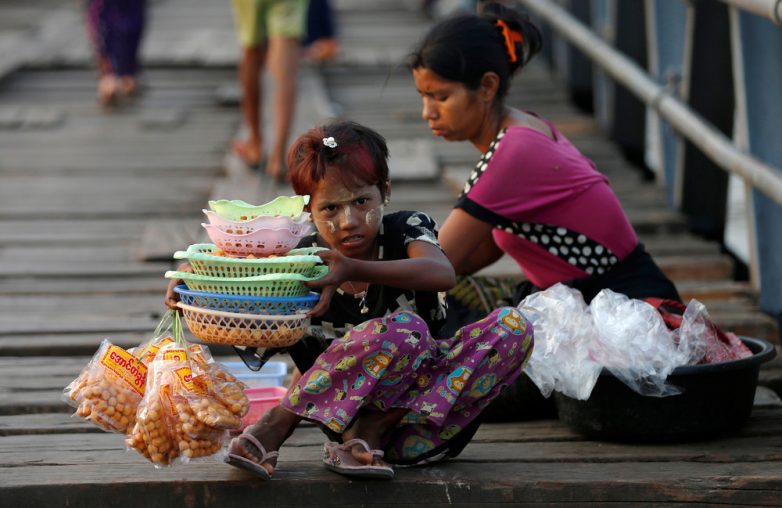 Фотопроект о жизни удивительной Мьянмы