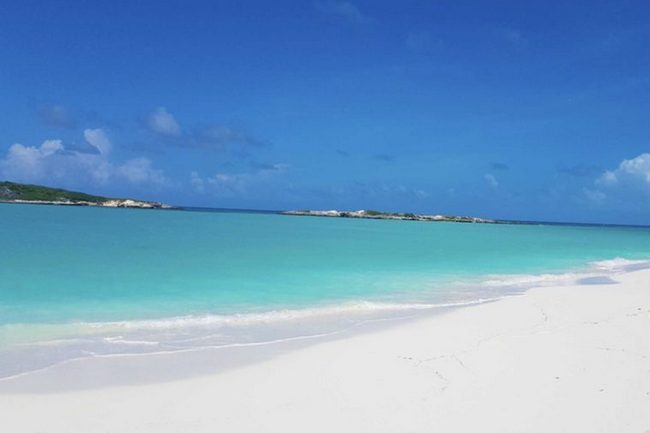 10 роскошных пляжей с самой прозрачной водой на планете