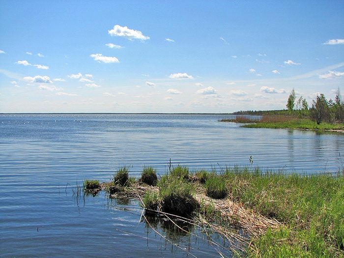 Озёра, которые идеально подходят для умиротворённого отдыха в России