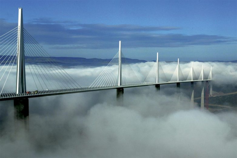 Мы строили, строили: как возводили самый высокий мост в мире