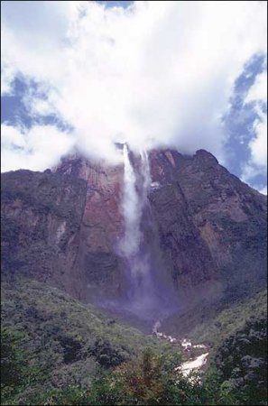 Высокая вода: интересные факты о водопаде Анхель