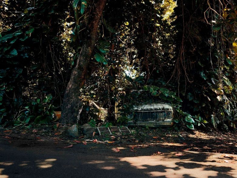 Гавайское кладбище ржавеющих автомобилей