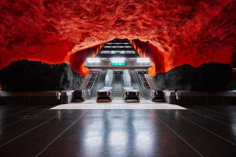 Мир стокгольмского метро на снимках Давида Альтрата