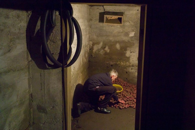 Фоторепортаж о жизни одинокого норвежского фермера