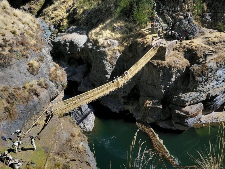 10 самых страшных и опасных мостов планеты Земля