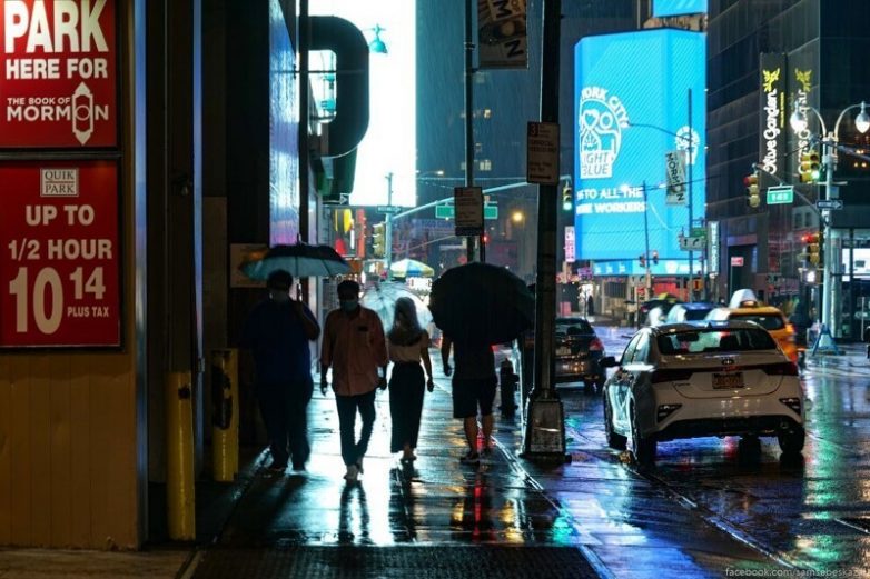 Атмосферная прогулка по ночной Таймс-сквер