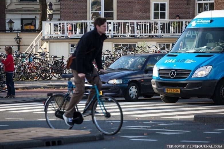 Амстердам — город велосипедов