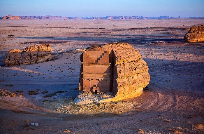 История одной гробницы: «Одинокий дворец» в Саудовской Аравии
