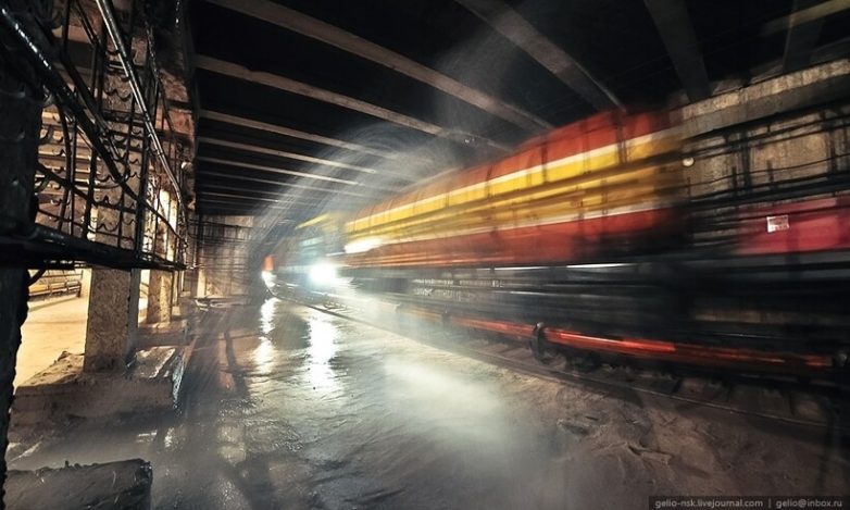 Ночная жизнь московского метро