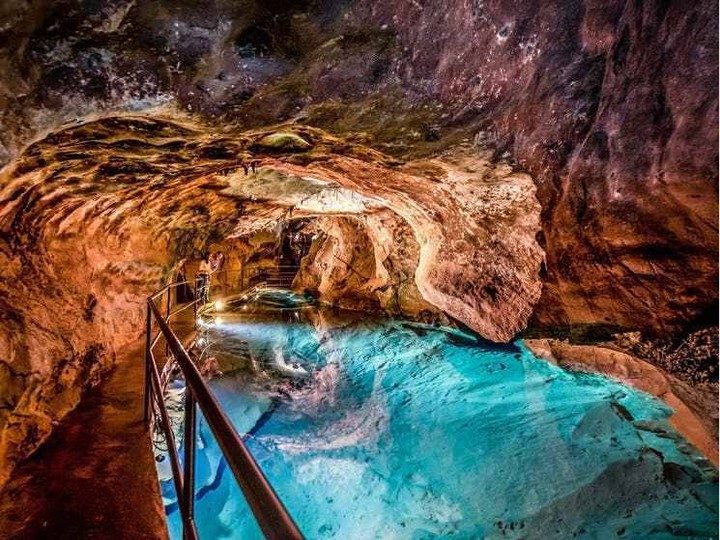 Очаровательная лагуна, затерянная в австралийских пещерах