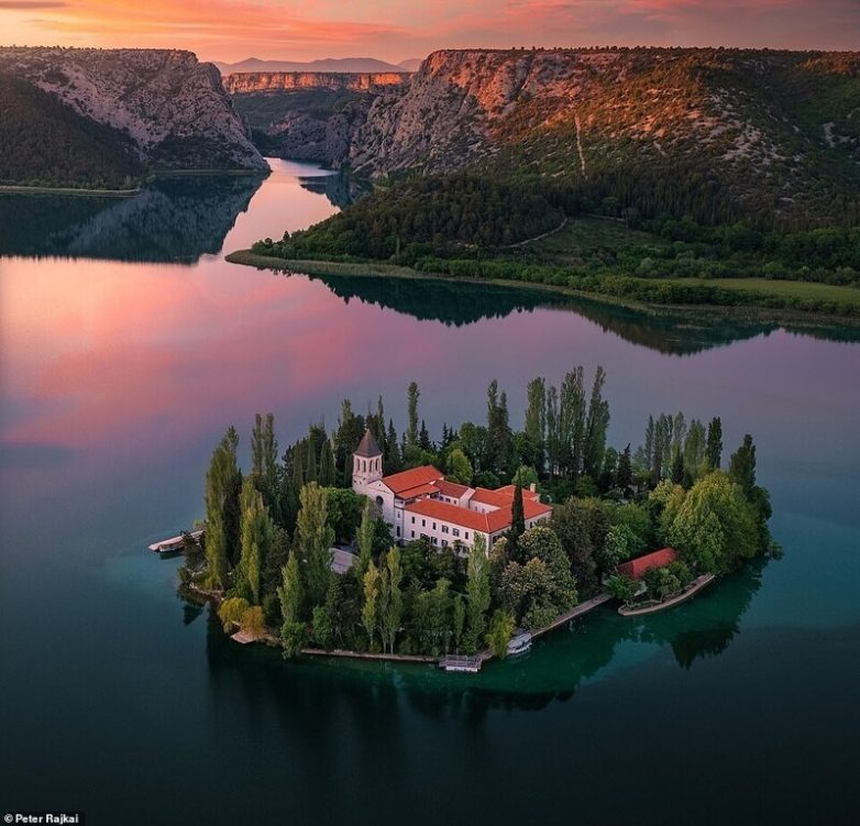 19 фантастически красивых мест планеты на волшебных снимках венгерского фотографа