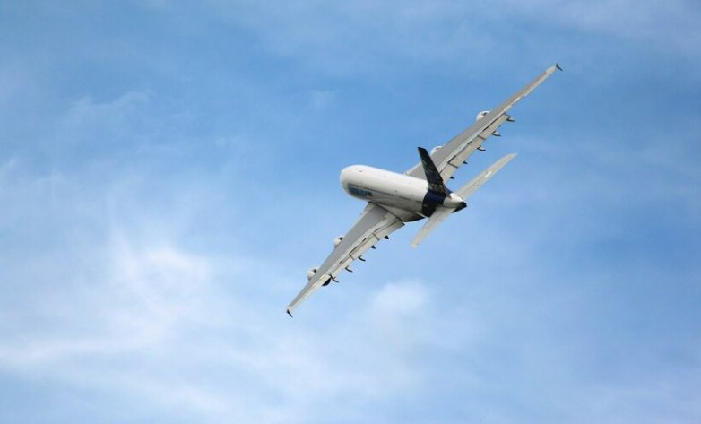 Вопрос на засыпку: как самолёты поворачивают в воздухе?