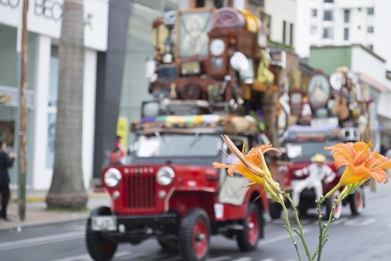 Необычные традиции разных стран мира: джип-парад в Колумбии