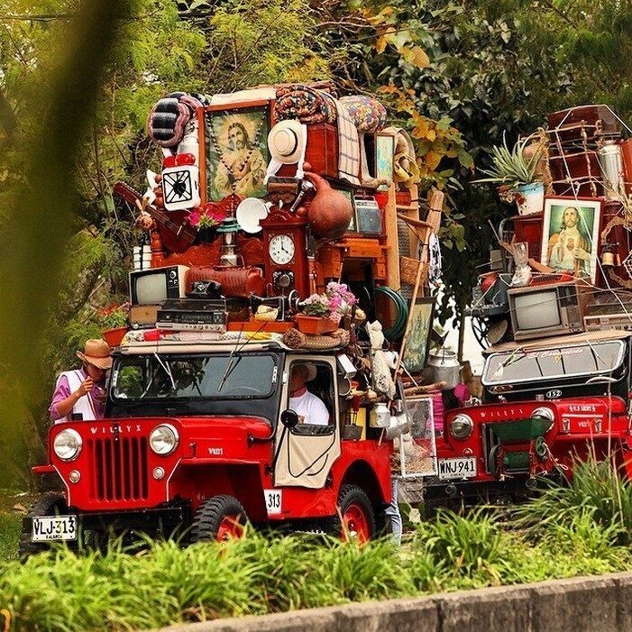 Необычные традиции разных стран мира: джип-парад в Колумбии