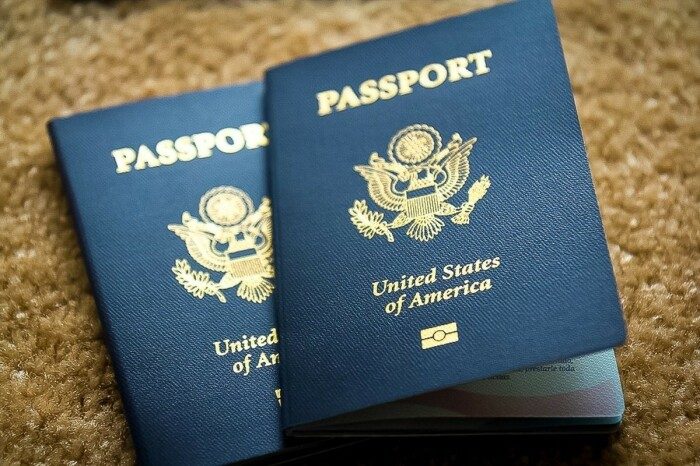 Как и почему многие американцы живут без паспортов?