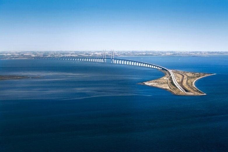 9 уникальных мостов, которые объединяют разные страны