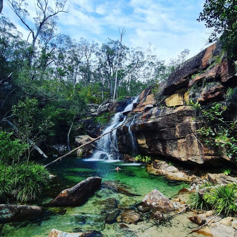 Австралийские путешественники набрели на сказочное место для купания