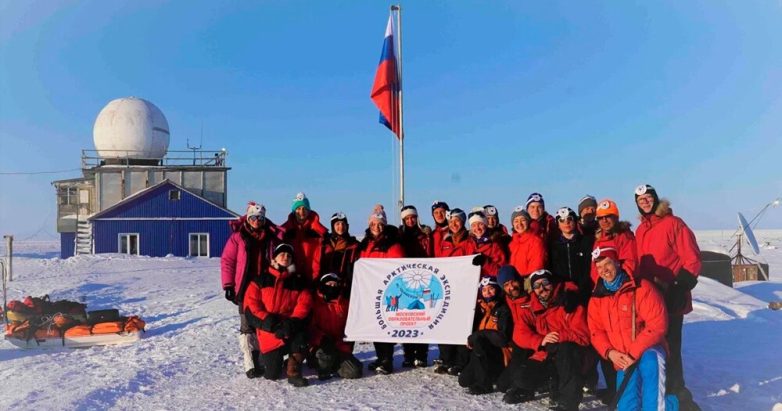 Российские школьники побывали в арктической экспедиции