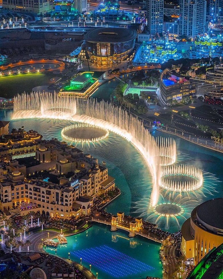 Фееричный Дубай: 30 фото из города, который уже живёт в будущем